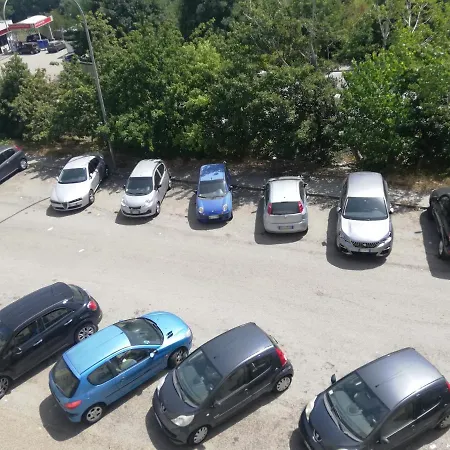 Dietro L'angolo 3*
